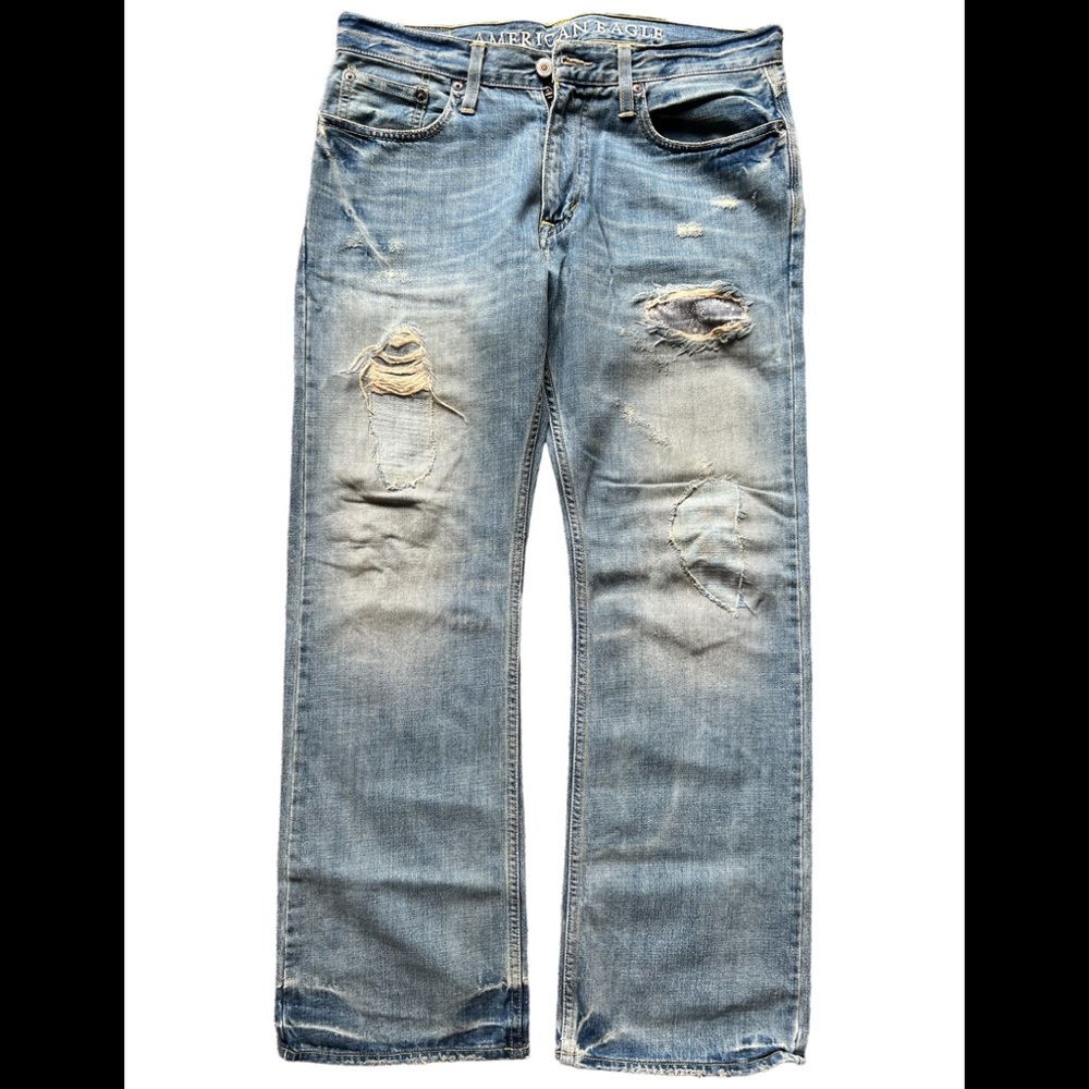 Pre-Owned American Eagle Mens Distressed Low Rise BootCut Jeans SZ 32W x 30L